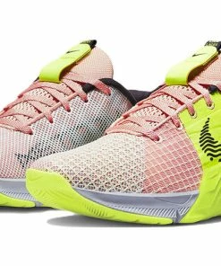 (WMNS) Nike Metcon 8 'Arctic Orange Volt' DO9327-800 -Nike shoes-shop 2 7ea7fbb2 fbcd 4990 a923 d95a37d6b36d