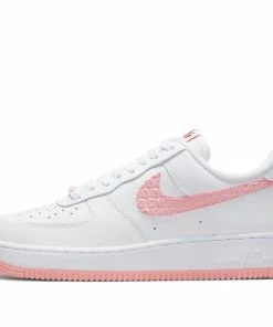 (WMNS) Nike Air Force 1 Low 'Valentine's Day 2022' DQ9320-100