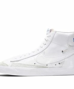 (WMNS) Nike Blazer Mid '77 SE 'Sisterhood - Metallic Silver' CZ4627-100