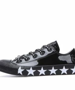 (WMNS) Converse Miley Cyrus X Chuck Taylor All Star Low Patent 'Stars' 563720C