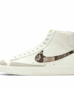(WMNS) Nike Blazer Mid '77 SE 'Snakeskin' DA8736-100